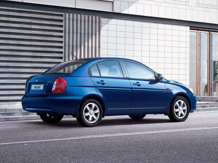  Hyundai Accent Sedan 2006 года  (фото 5 из 10)